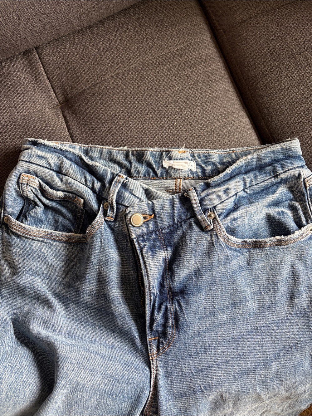 Good American 90s High Waist Straight Leg Jeans - Picture 6 of 9